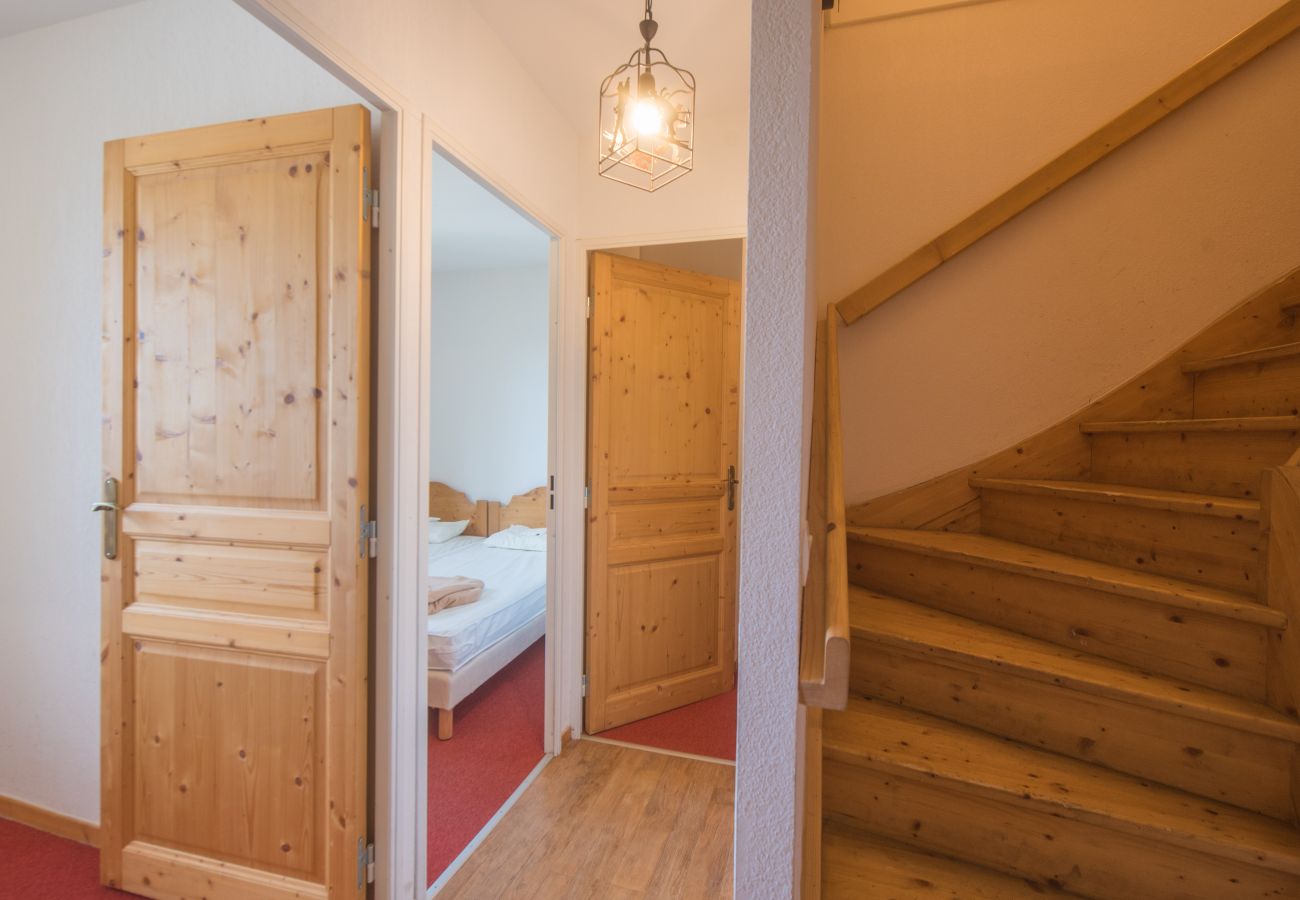 Apartment in Orcières - Apt 8 ppl, balcony, near the ski runs, parking