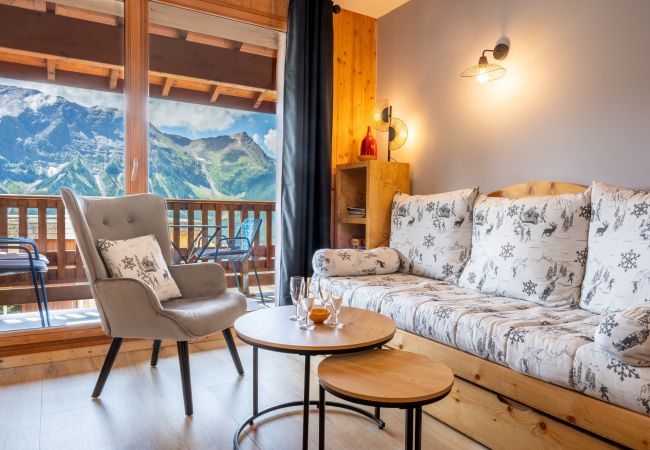 Apartment in Orcières -  2 rooms cabin 6 pers, balcony , swimming pool ,WIFI and car park