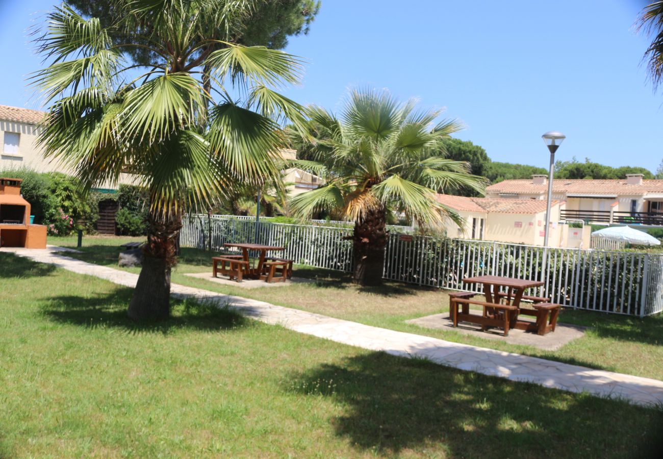 Apartment in Agde - Appartement with terrace, wifi, parking