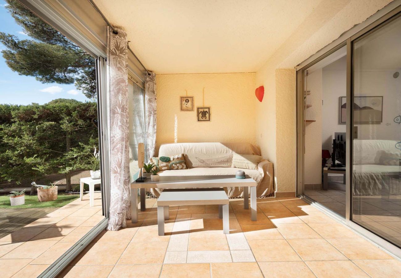 Apartment in Agde - Appartement with terrace, wifi, parking