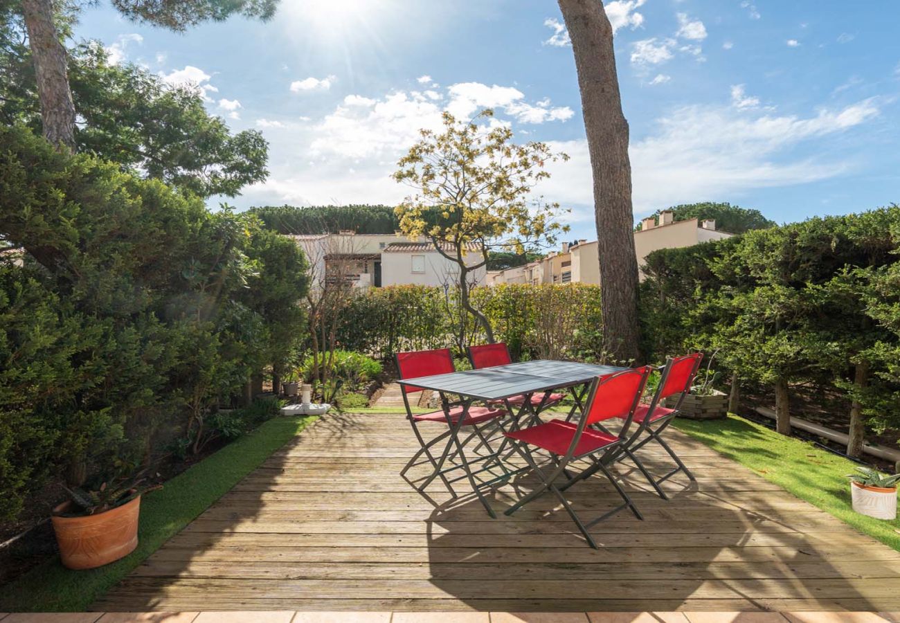 Apartment in Agde - Appartement with terrace, wifi, parking