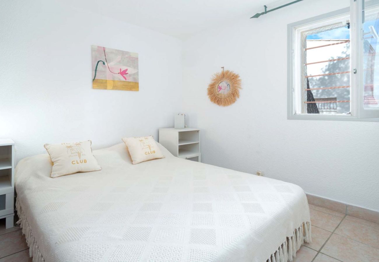 Apartment in Agde - Appartement with terrace, wifi, parking