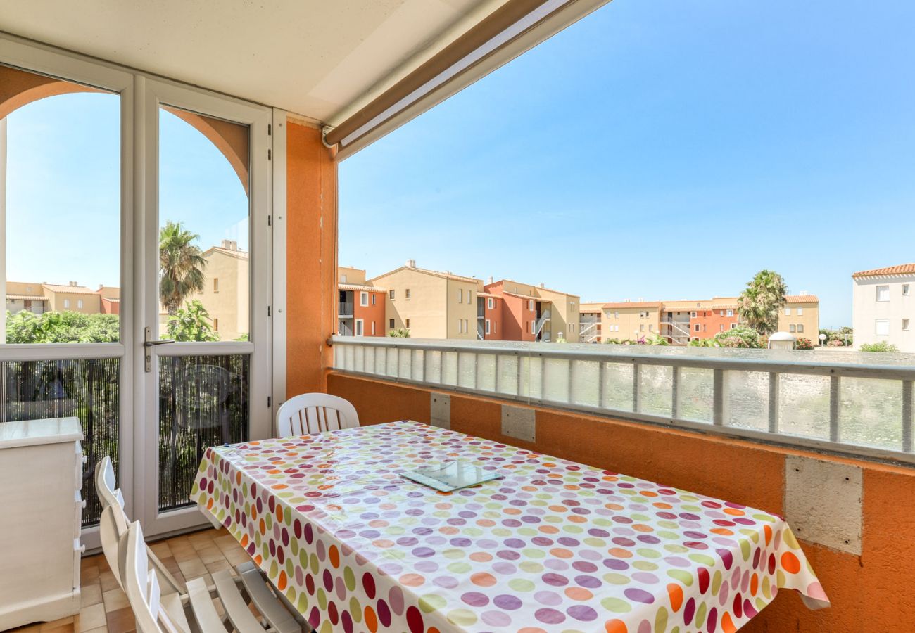 Apartment in Agde - Bright apt 4/6 ppl, terrace, free parking