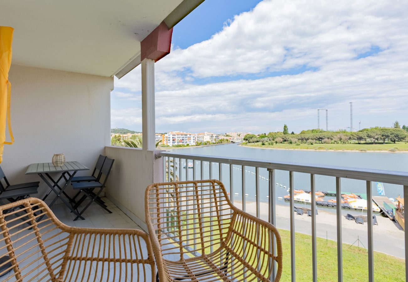 Apartment in Agde - Apt 6 ppl, lagoon view, balcony, pool, parking