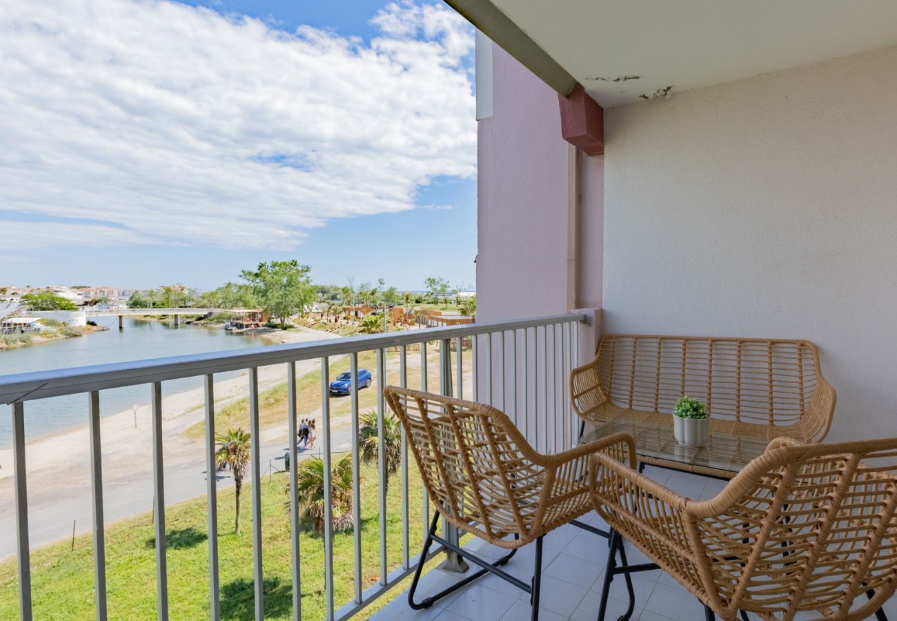 Apartment in Agde - Apt 6 ppl, lagoon view, balcony, pool, parking