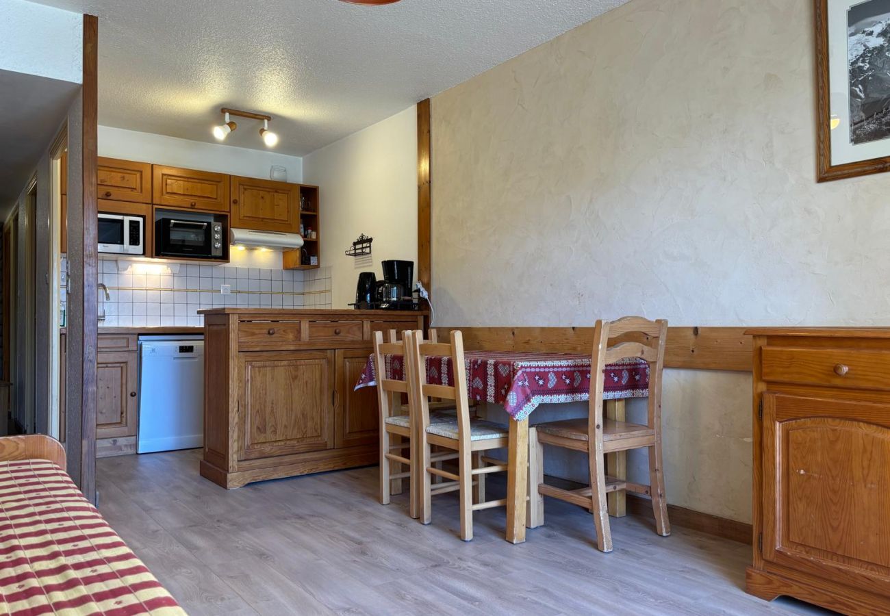 Studio in Les Deux Alpes - Studio 4 ppl near the ski staion and balcony 