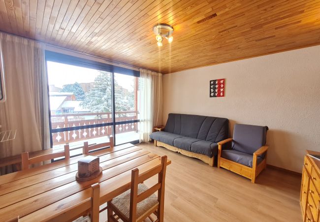 Apartment in Les Deux Alpes - Apt 4/6 ppl with balcony, near the ski station