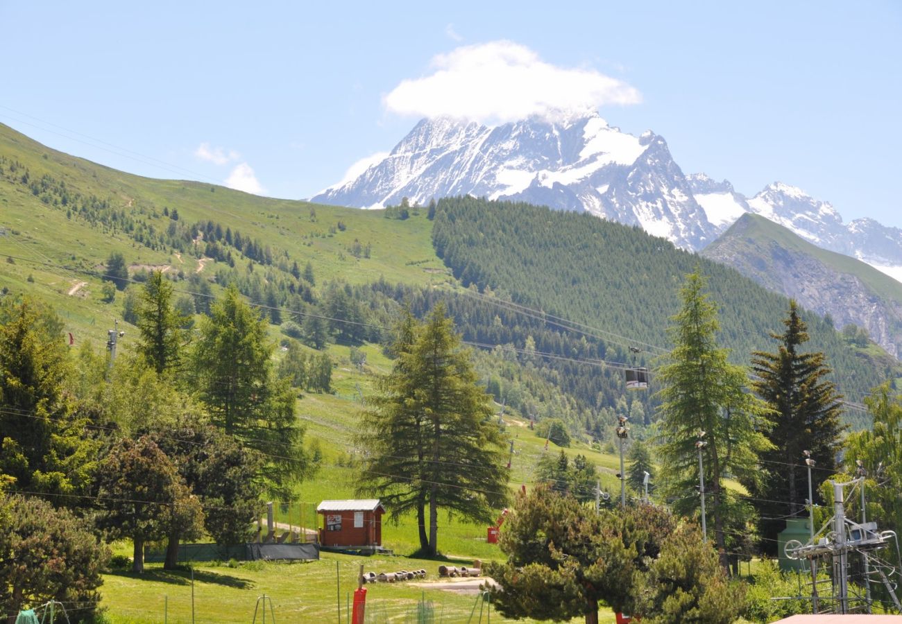 Apartment in Les Deux Alpes - Apt 4/6 ppl with balcony, near the ski station