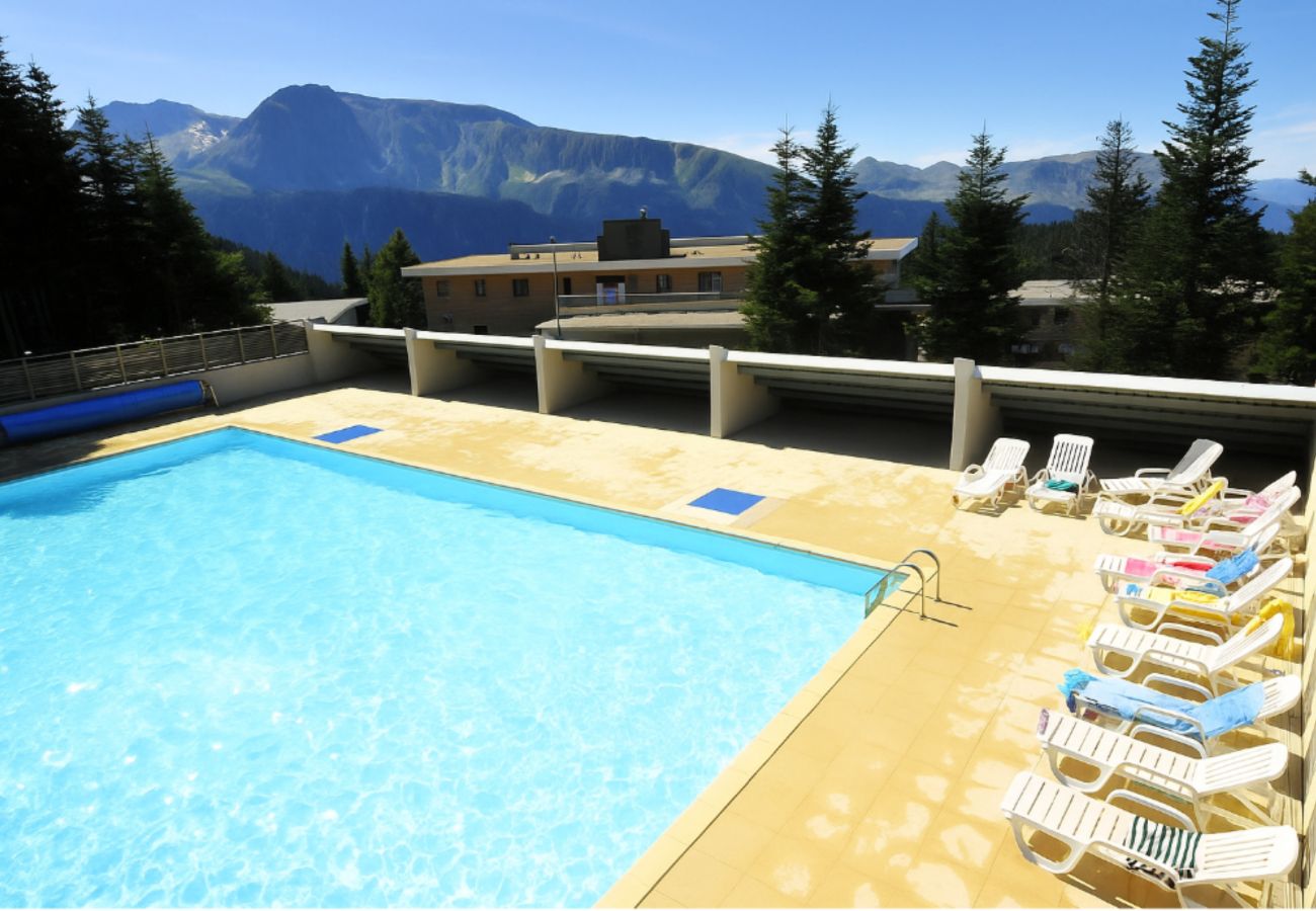 Studio in Chamrousse - Bright studio 4 ppl near the ski runs with garden