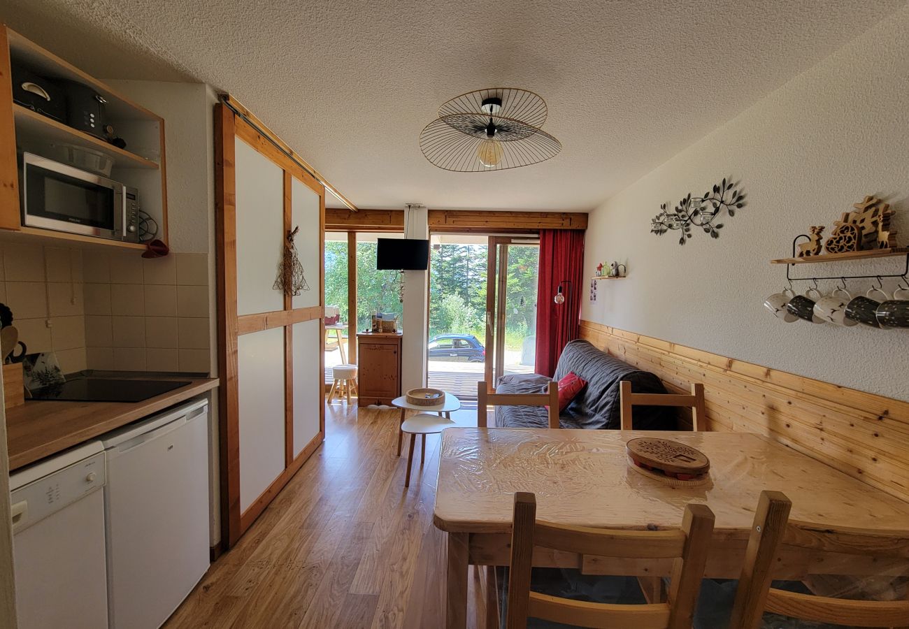 Apartment in Chamrousse - Cosy apt 4 ppl, near the ski runs
