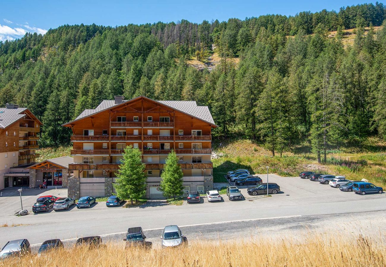 Apartment in Allos - Renovated apartment with a pool, just a stone's throw from the slopes