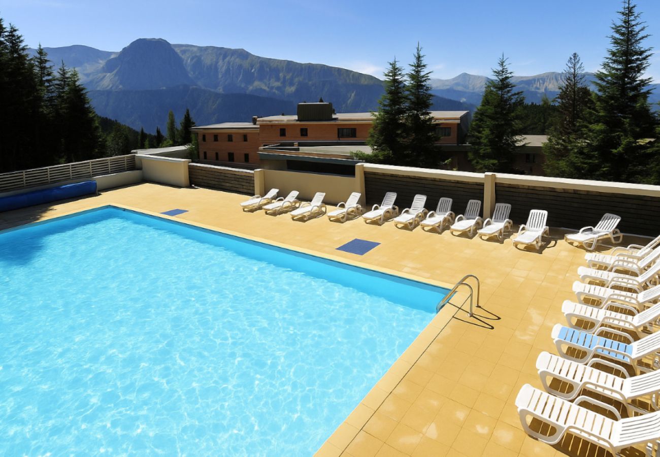 Apartment in Chamrousse - Apt 4/6 ppl near the ski runs