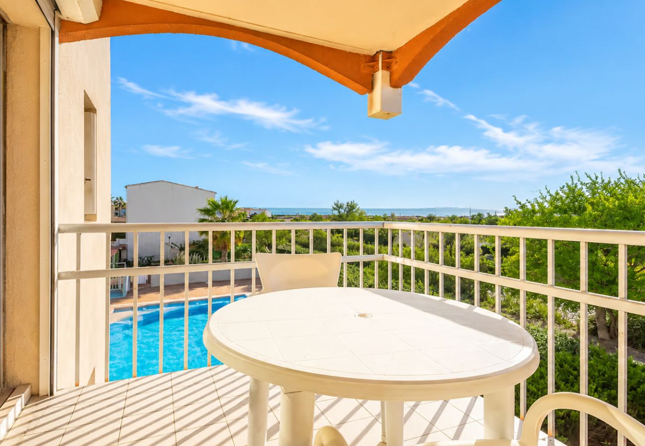Apartment in Agde - Sea view apartment, pool, free parking