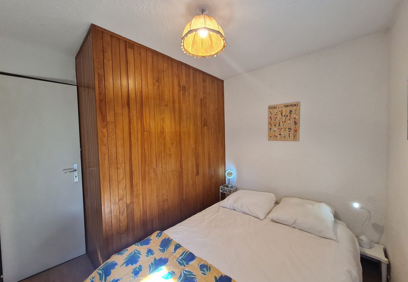 Apartment in Les Deux Alpes - Charming, fully equipped apartment with mountain views, sleeps 4