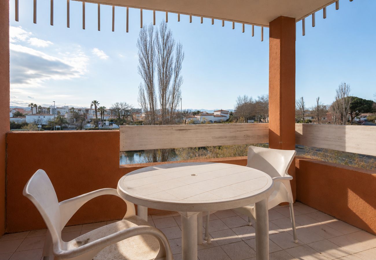 Apartment in Agde - Apartment Cap d'Agde, pool, 300 meters from the beach