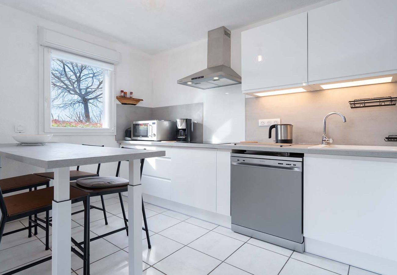 Apartment in Le Grau-du-Roi - Apartment for 4 people with a pool and sauna