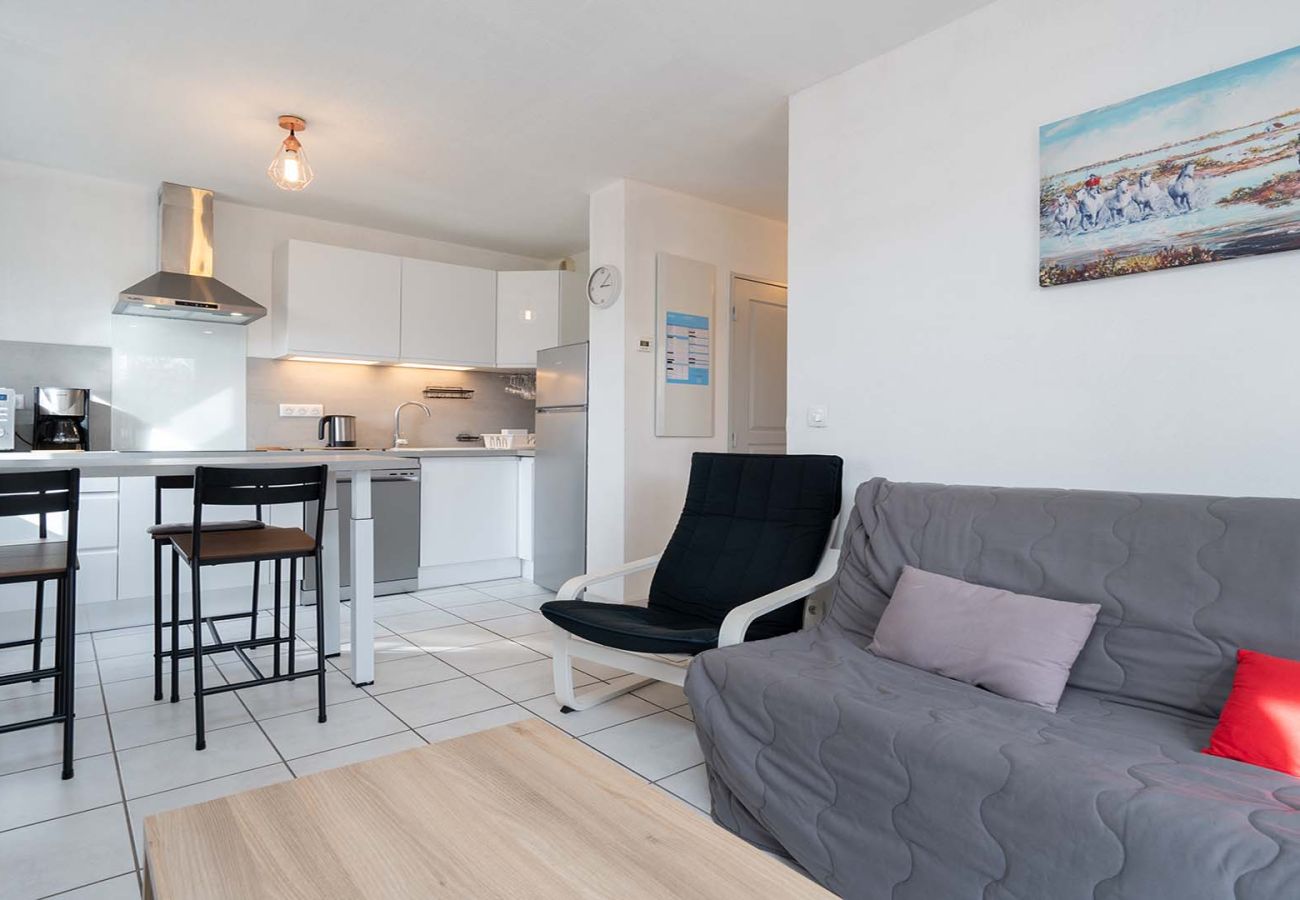 Apartment in Le Grau-du-Roi - Apartment for 4 people with a pool and sauna