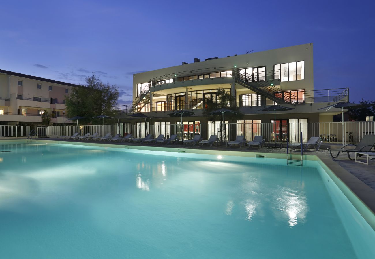 Apartment in Le Grau-du-Roi - Apartment for 4 people with a pool and sauna
