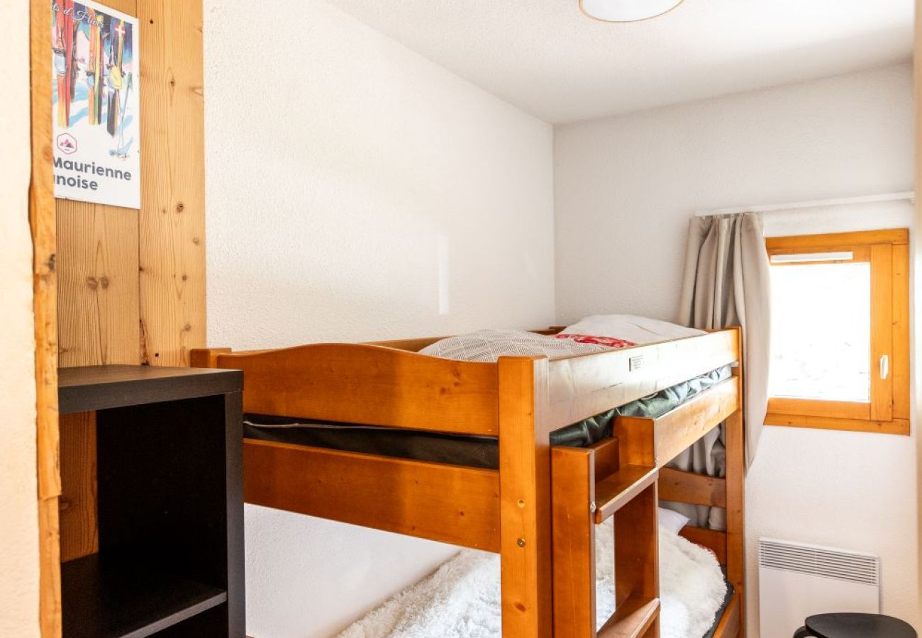 Apartment in Modane - superb 6 person apt at the foot of the pistes