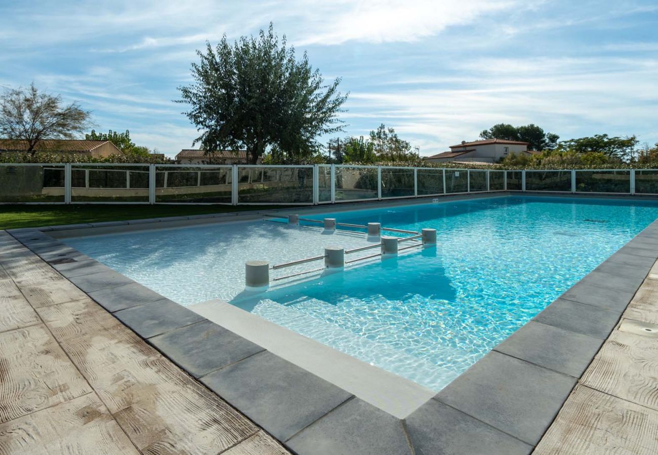 Villa in Sérignan - Charming villa for 8 people with garden