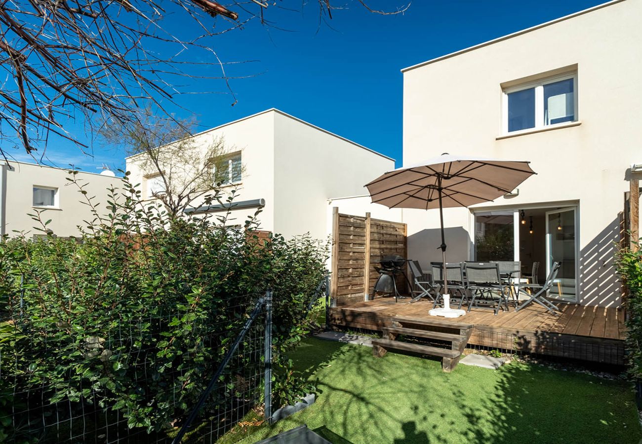 Villa in Sérignan - Villa duplex 6 pers with garden and air conditioning