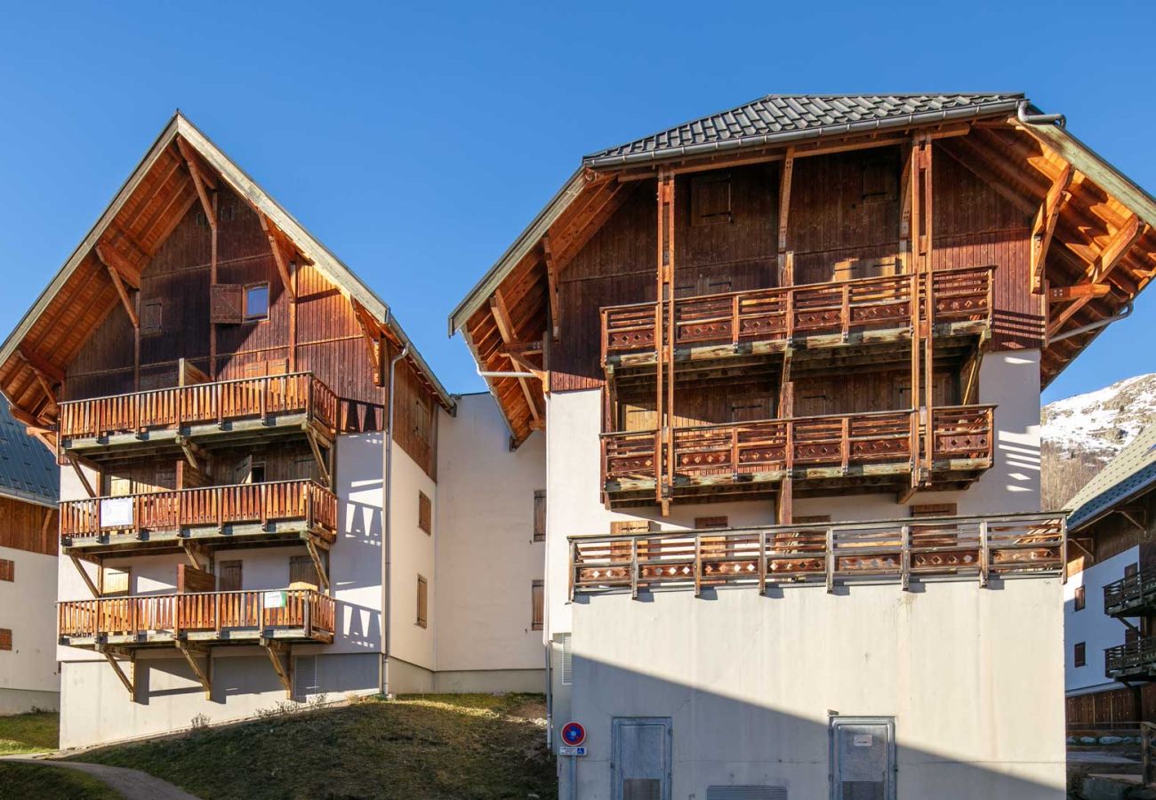 Apartment in Saint-Sorlin-d´Arves - Beautiful, well-equipped apartment for 8 people