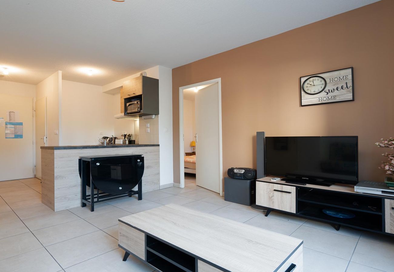 Villa in Sérignan - VILLA 8 Pers with private garden