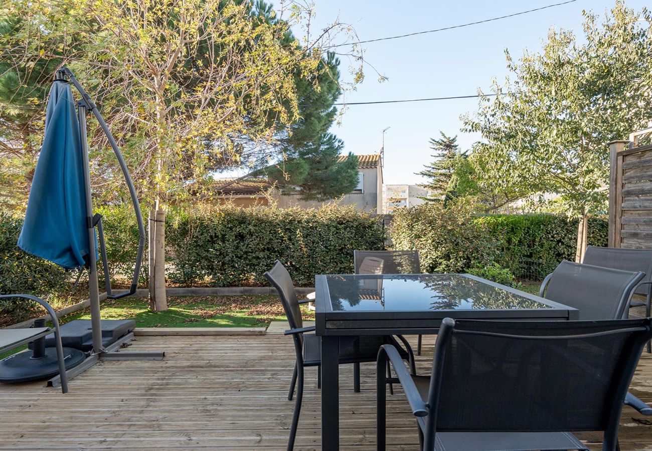 Villa in Sérignan - VILLA 8 Pers with private garden
