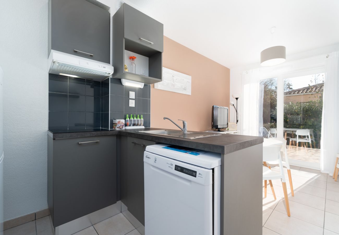 Villa in Sérignan - Villa 6 pers with garden in residence with swimming pool