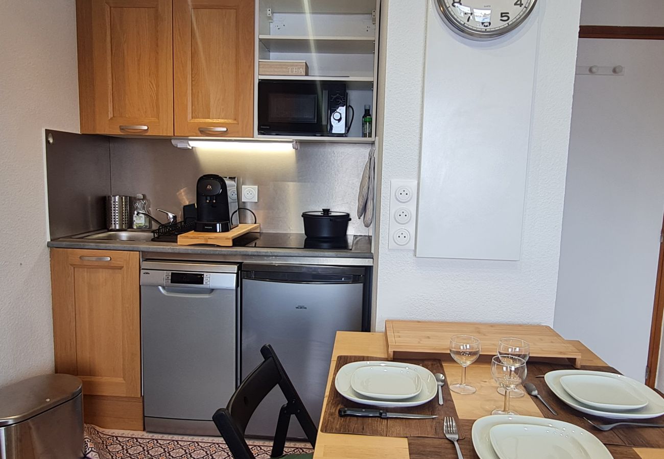 Apartment in Les Deux Alpes - Lovely apt for 4 pers ski-in ski-out