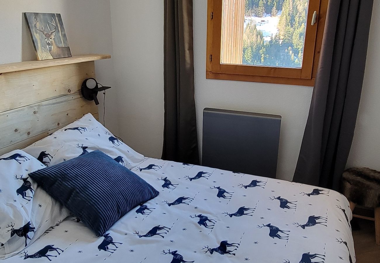 Apartment in Modane - Large apt for 4 pers ski-in ski-out