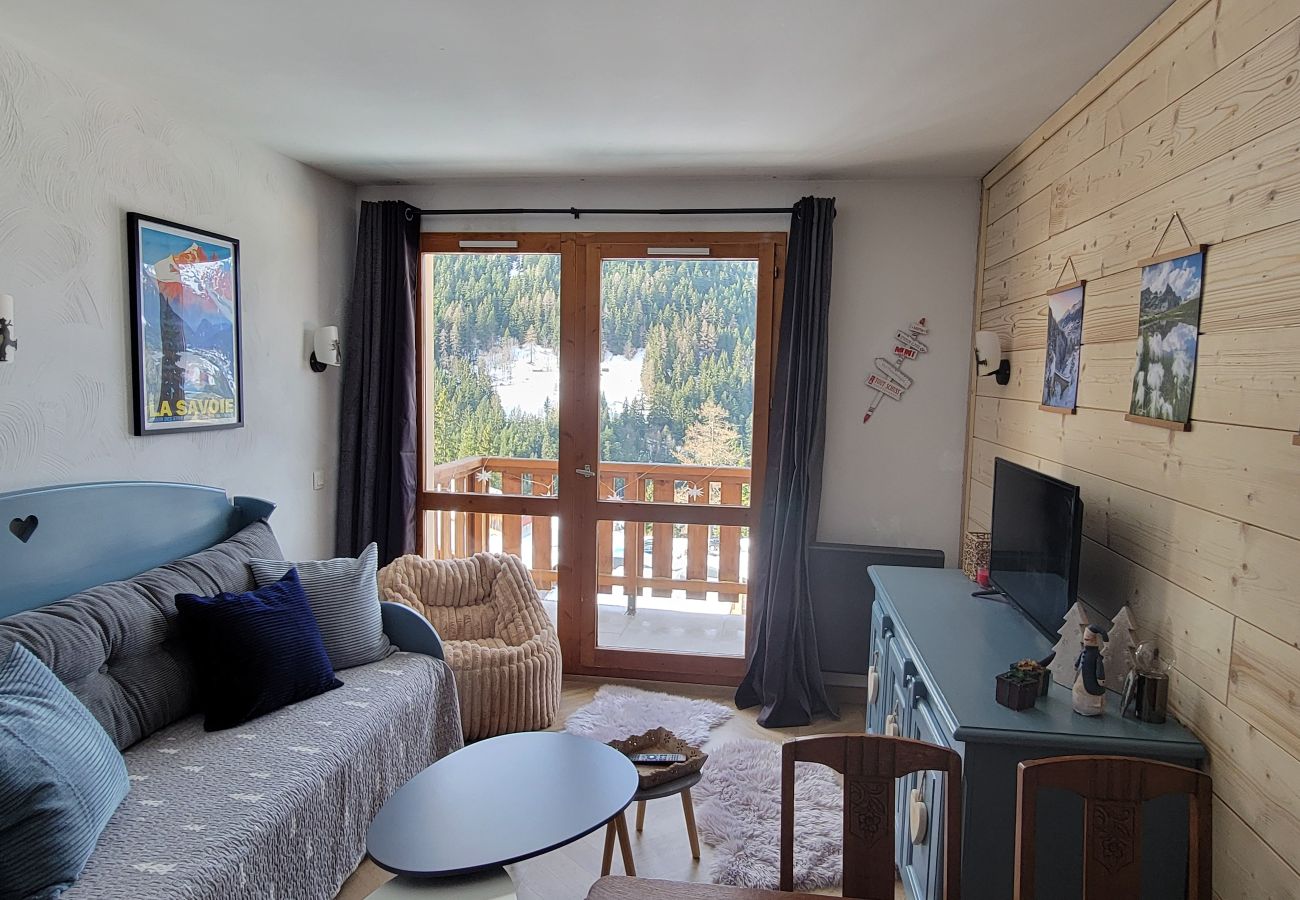 Apartment in Modane - Large apt for 4 pers ski-in ski-out