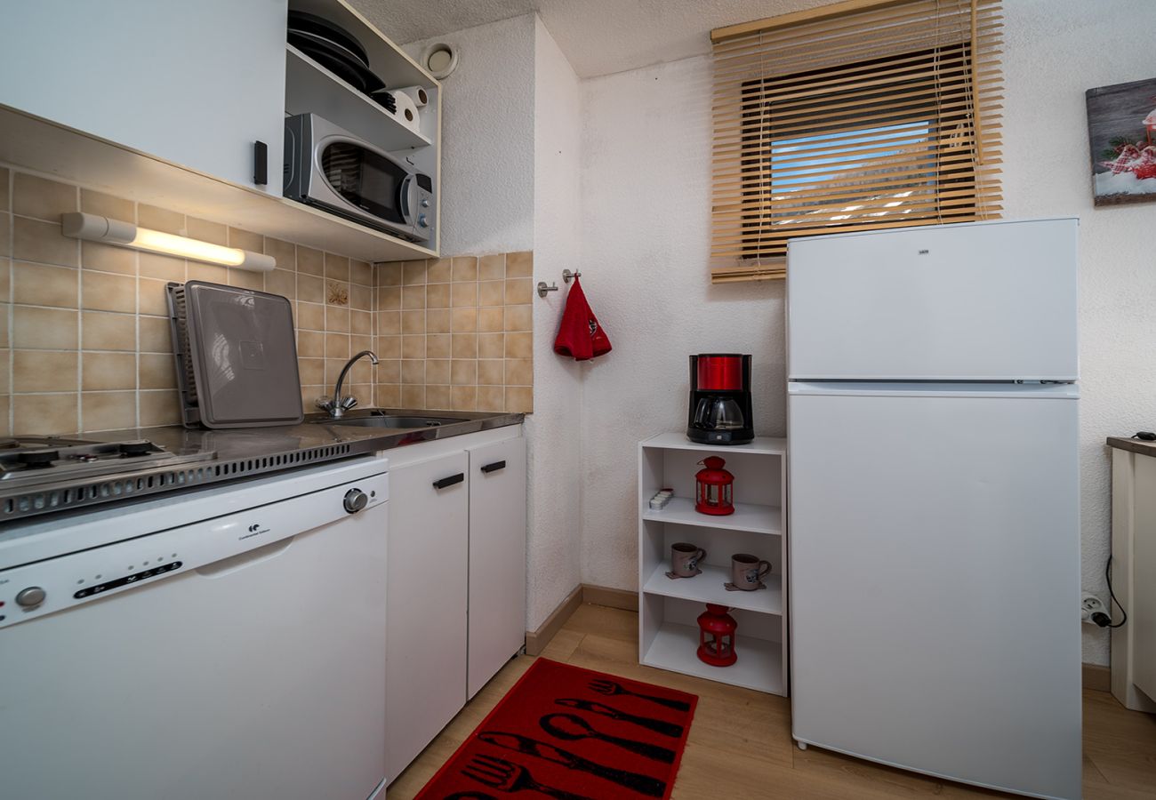 Studio in Allos - Charming Studio for 4 people near the slopes
