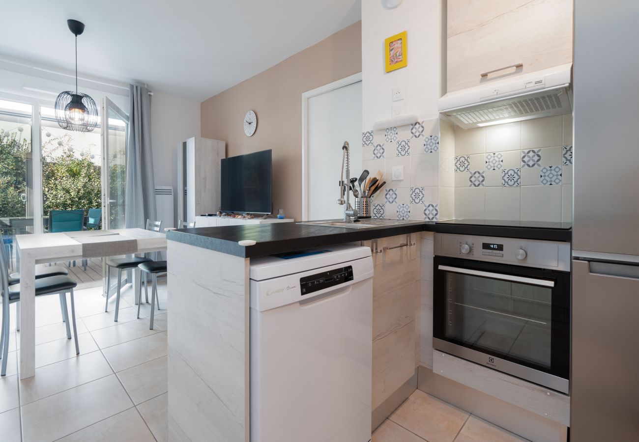 Villa in Sérignan - Bright villa 6 ppl, garden, close to the sea