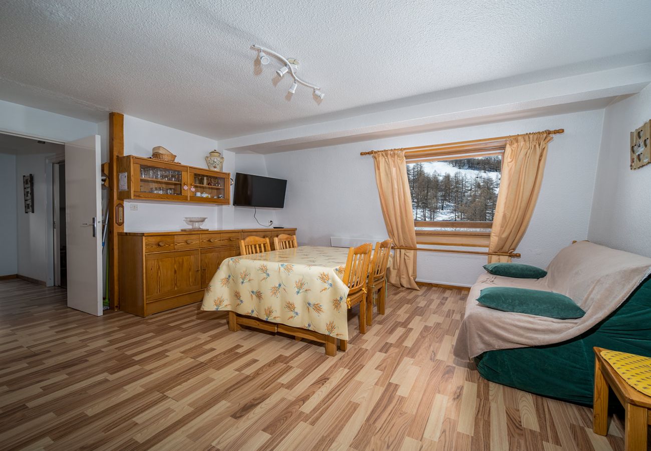 Apartment in Allos - Large, fully-equipped 8-pers apt