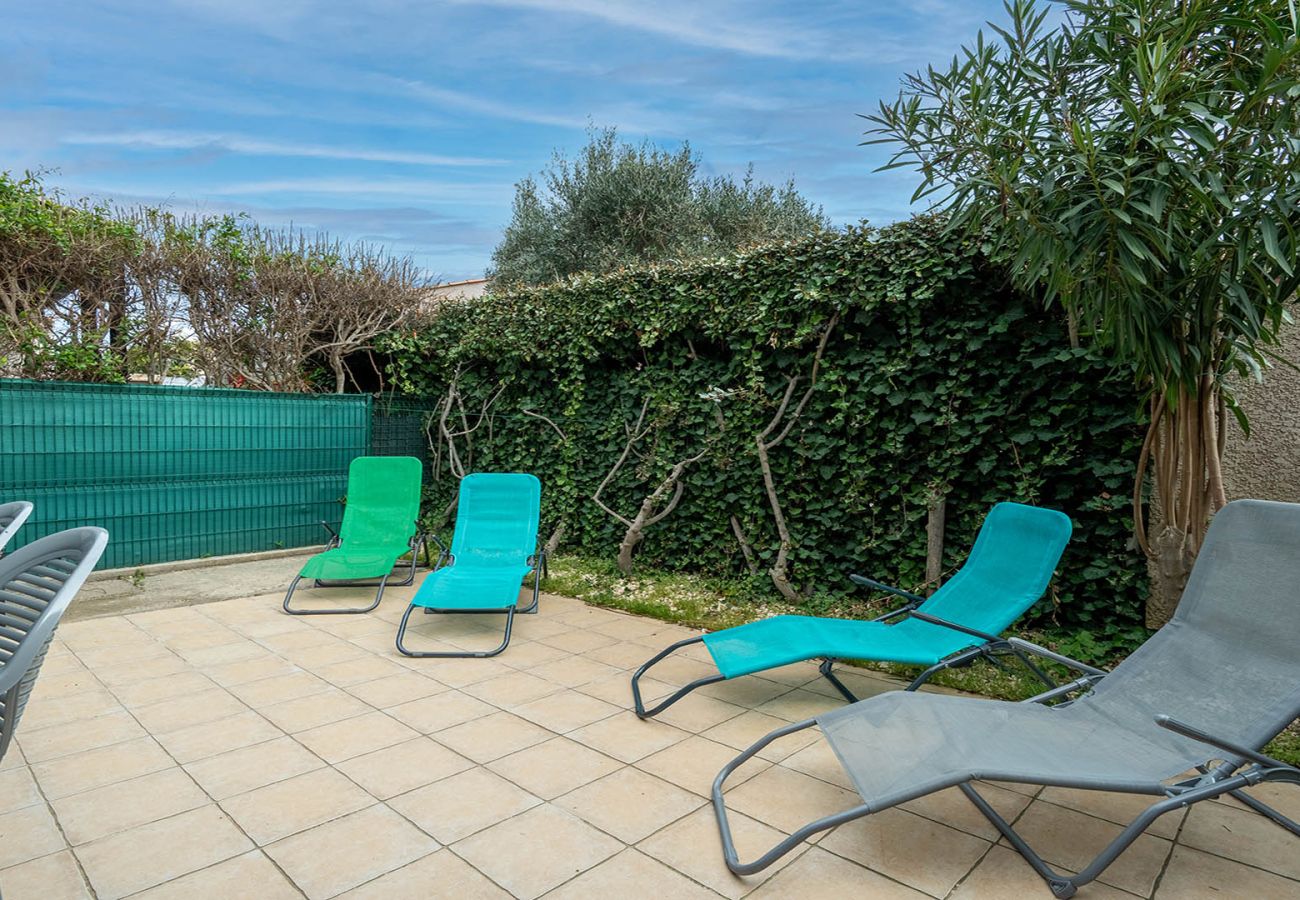 Apartment in Agde - Lovely apt with terrace for 4 people