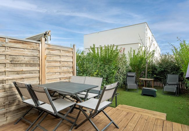 Villa in Sérignan - Villa 6 pers with garden in residence with swimming pool
