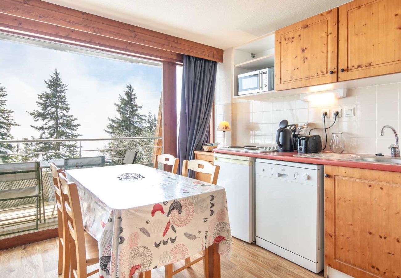 Apartment in Chamrousse - Nice Apt for 4 pers near the slopes