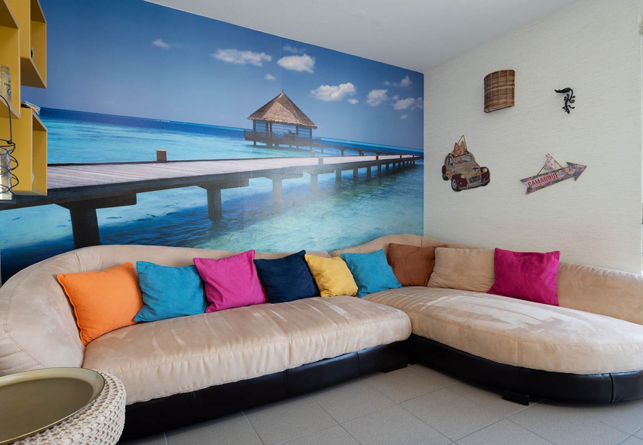 Apartment in Le Grau-du-Roi - Flat with a balcony and parking, 500 metres from the beach