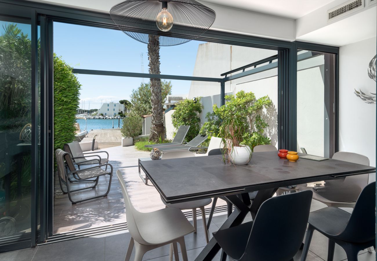 Villa in Le Grau-du-Roi - Air-conditioned south-facing villa for 8 people in the heart of La Marina
