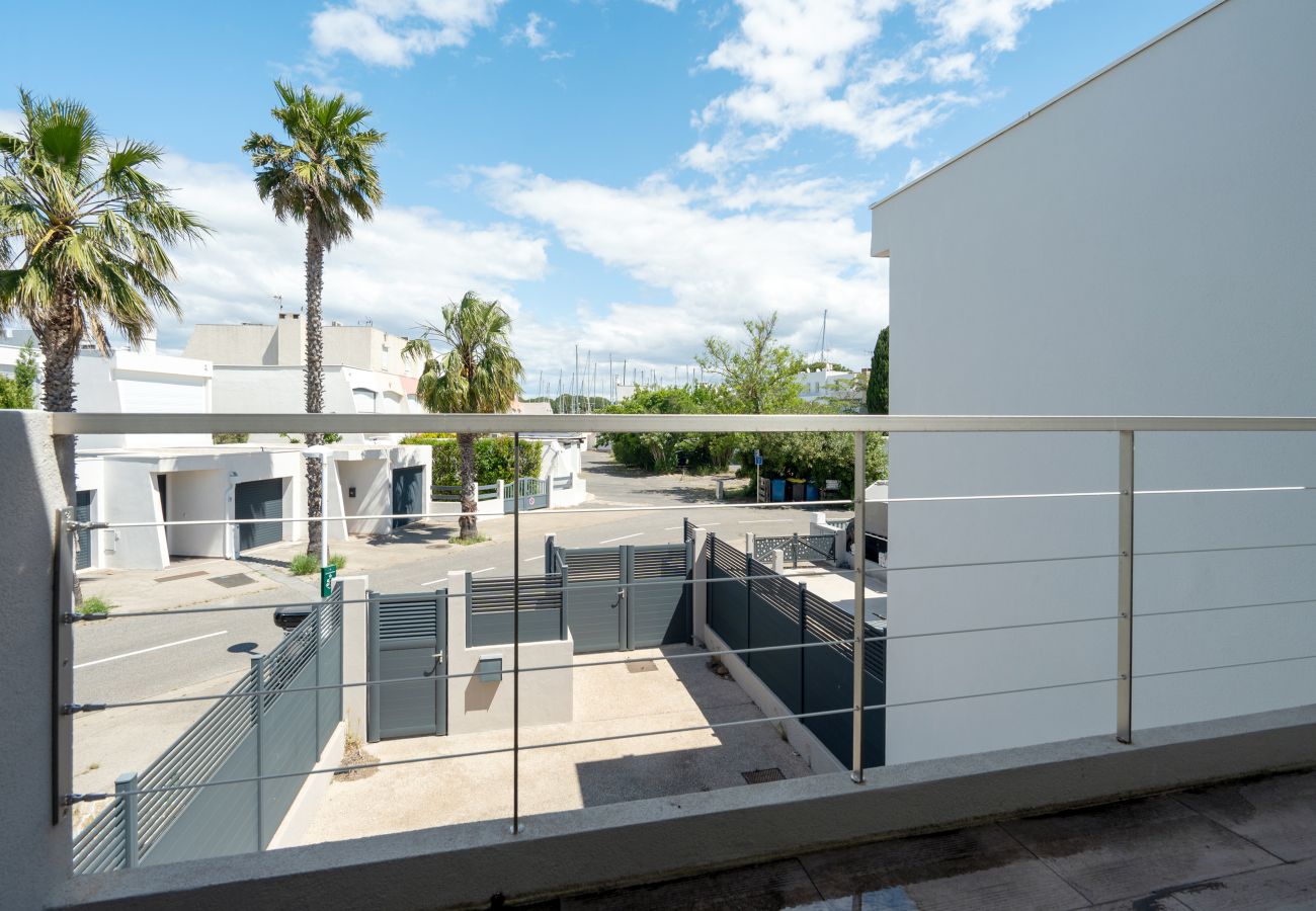 Villa in Le Grau-du-Roi - Air-conditioned south-facing villa for 8 people in the heart of La Marina
