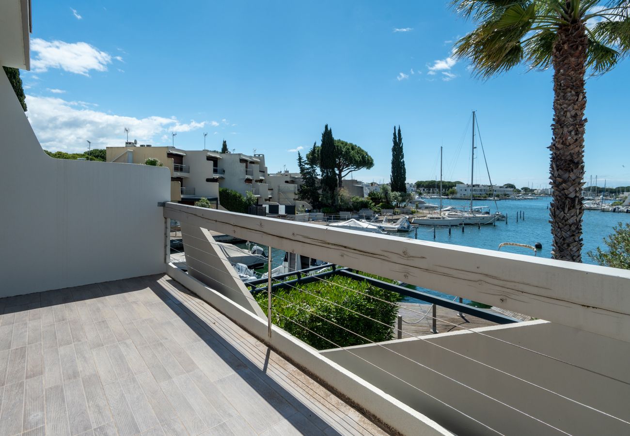 Villa in Le Grau-du-Roi - Air-conditioned south-facing villa for 8 people in the heart of La Marina