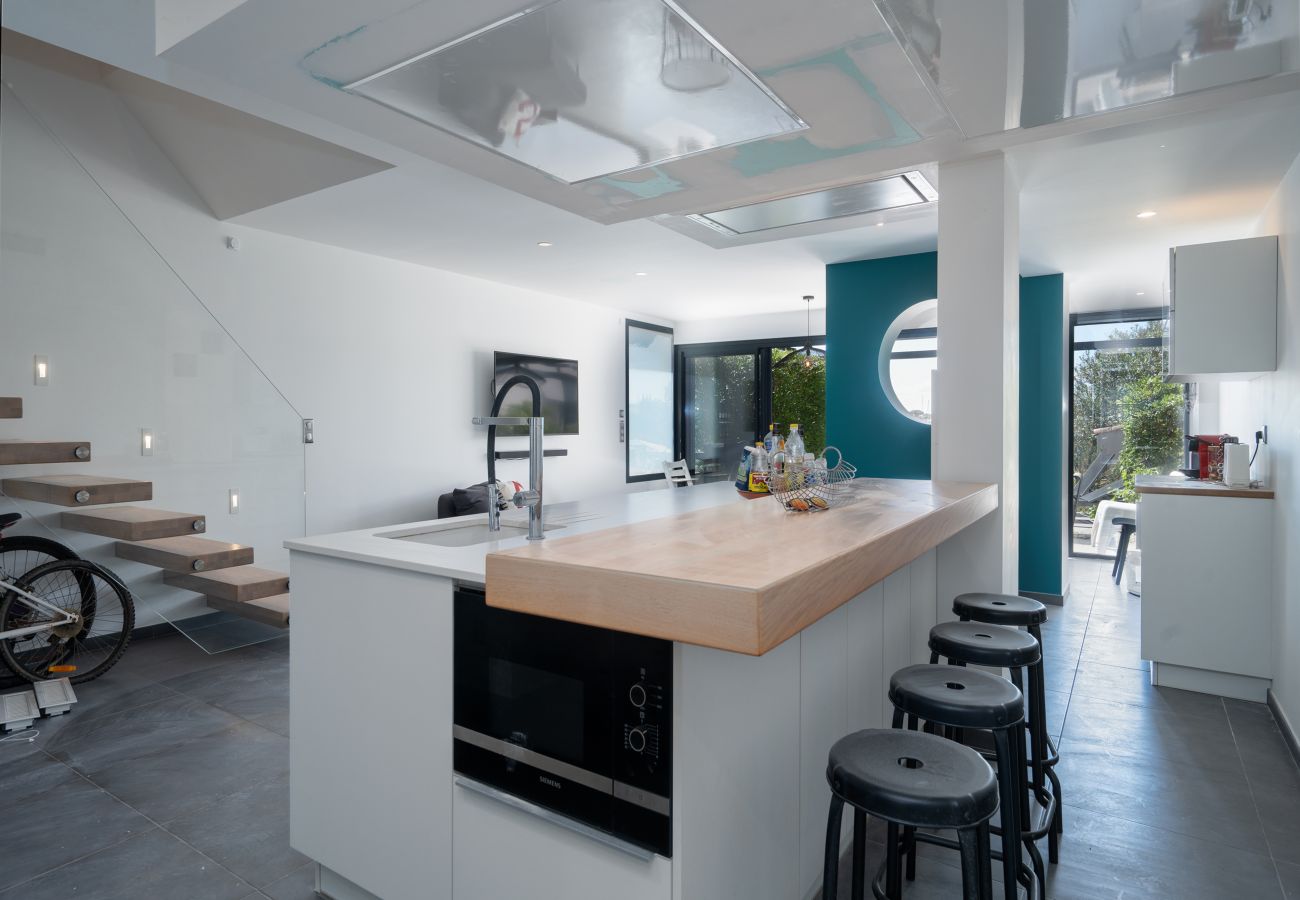 Villa in Le Grau-du-Roi - Air-conditioned south-facing villa for 8 people in the heart of La Marina