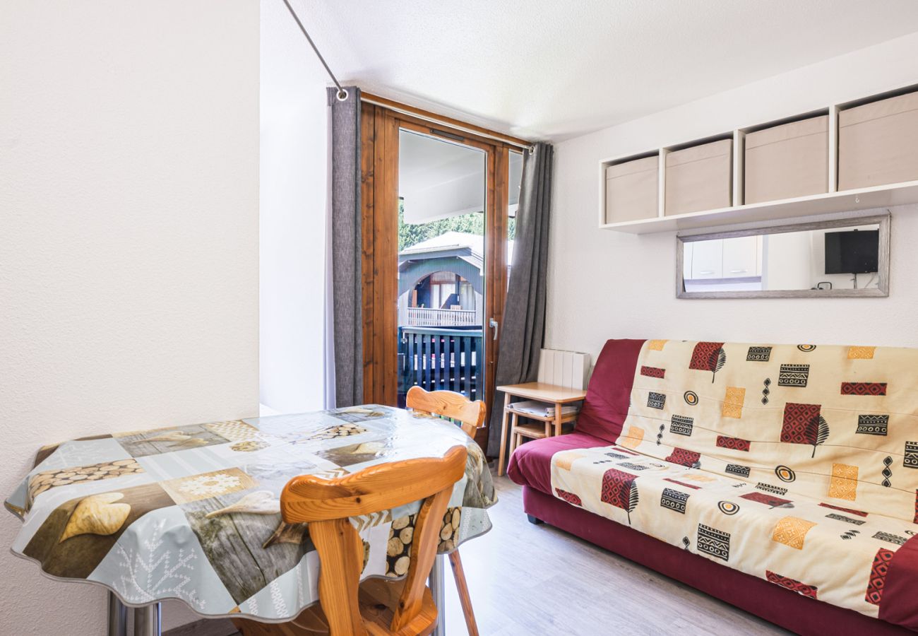 Apartment in Morillon - Nice Apt near the slopes for 4 pers