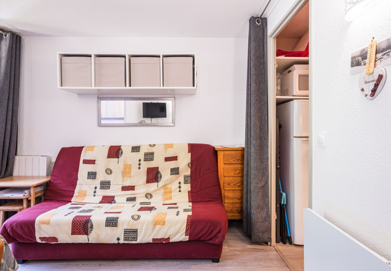 Apartment in Morillon - Nice Apt near the slopes for 4 pers