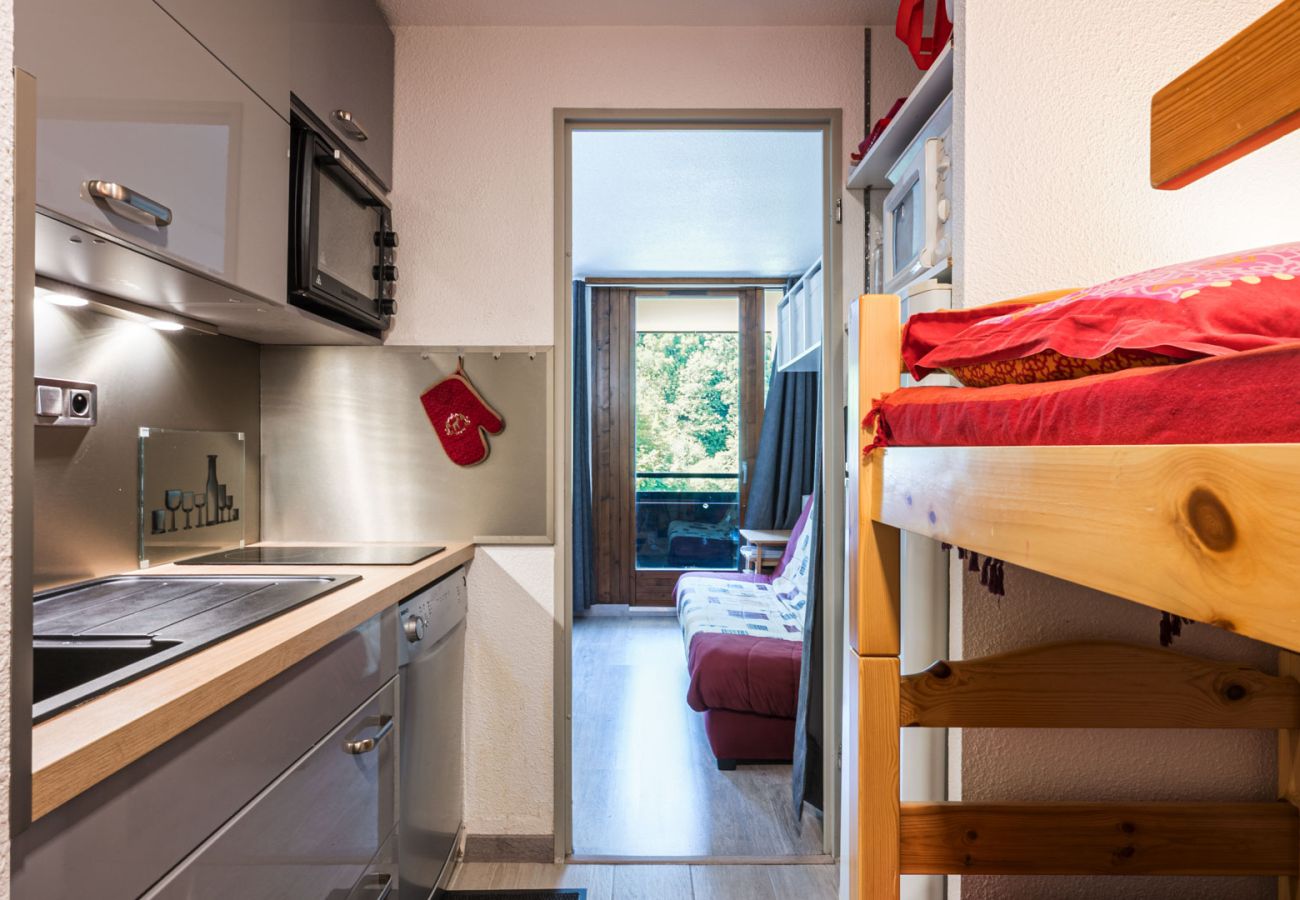 Apartment in Morillon - Nice Apt near the slopes for 4 pers