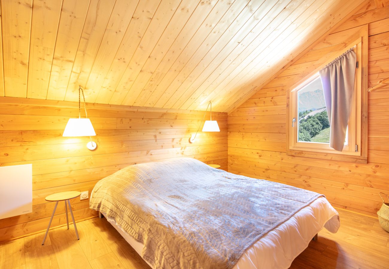 Chalet in Saint-Jean-d´Arves - Family chalet, panoramic view, terrace