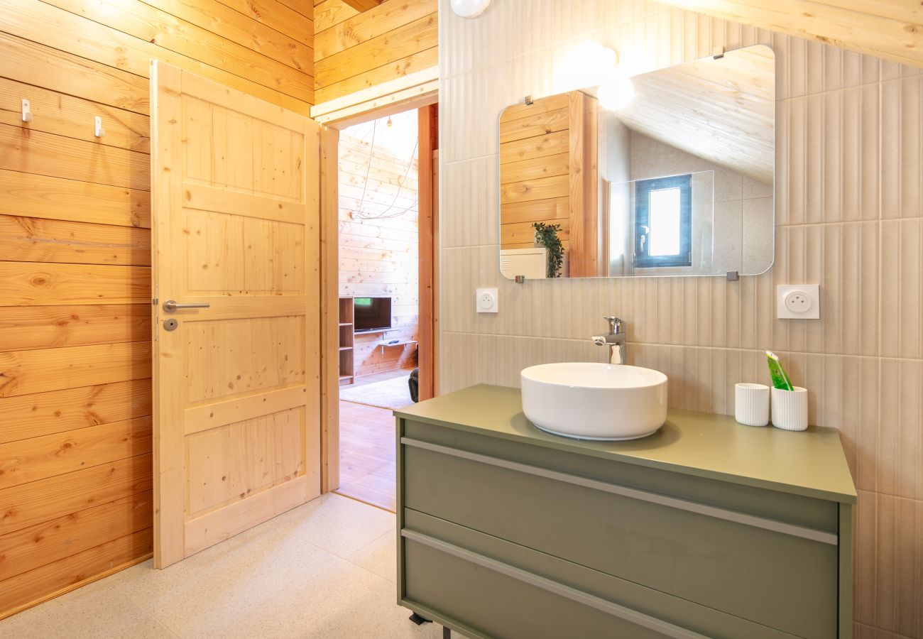 Chalet in Saint-Jean-d´Arves - Family chalet, panoramic view, terrace