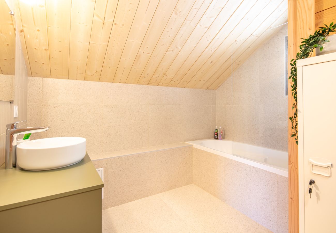Chalet in Saint-Jean-d´Arves - Family chalet, panoramic view, terrace
