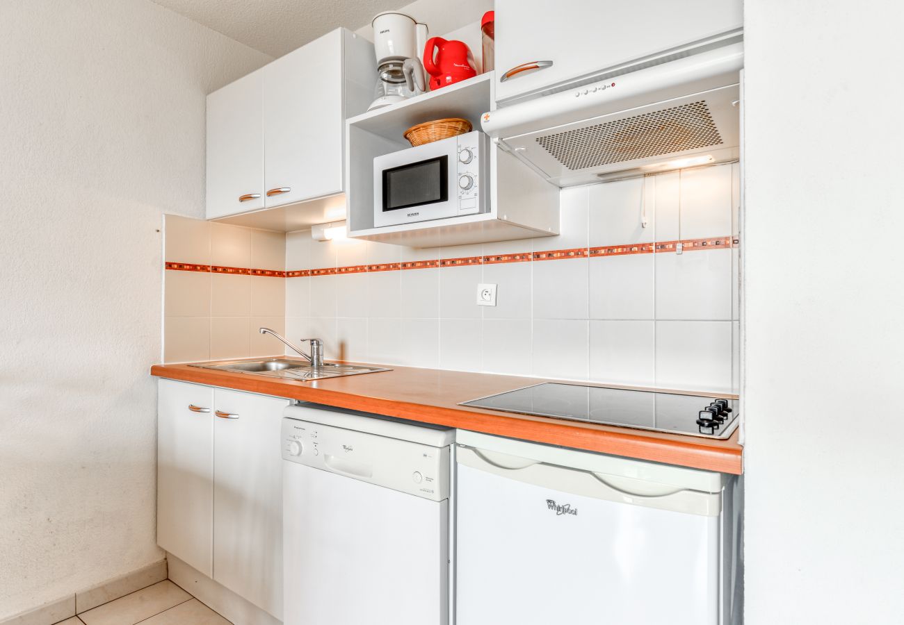 Apartment in Valras-Plage - Apartment for 4 ppl, sea view, terrace